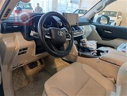 تۆیۆتا لاند کروزەر